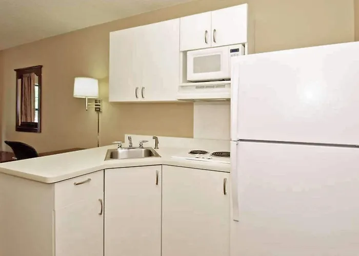 Hotel Suburban Minneapolis