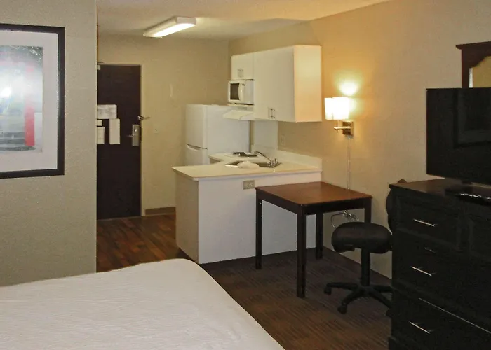 Hotel Suburban Minneapolis