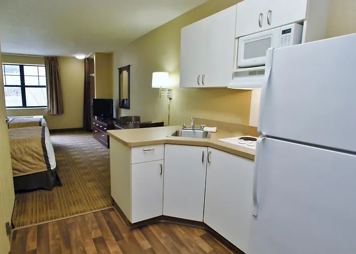 Suburban Minneapolis Hotel